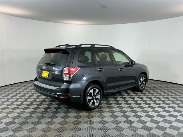 Used 2018 Gray Subaru 2.5i Premium image 5