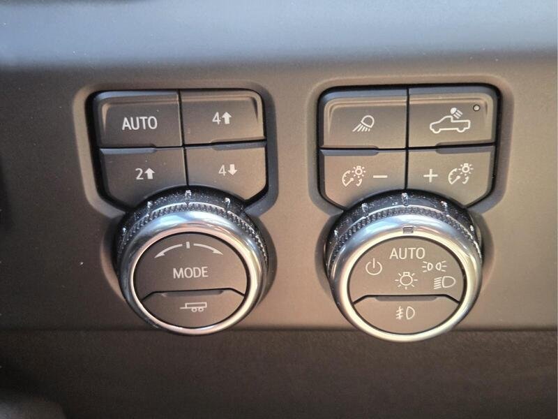 Used 2025 Onyx Black GMC 4WD CREW CAB 147" AT4 image 30
