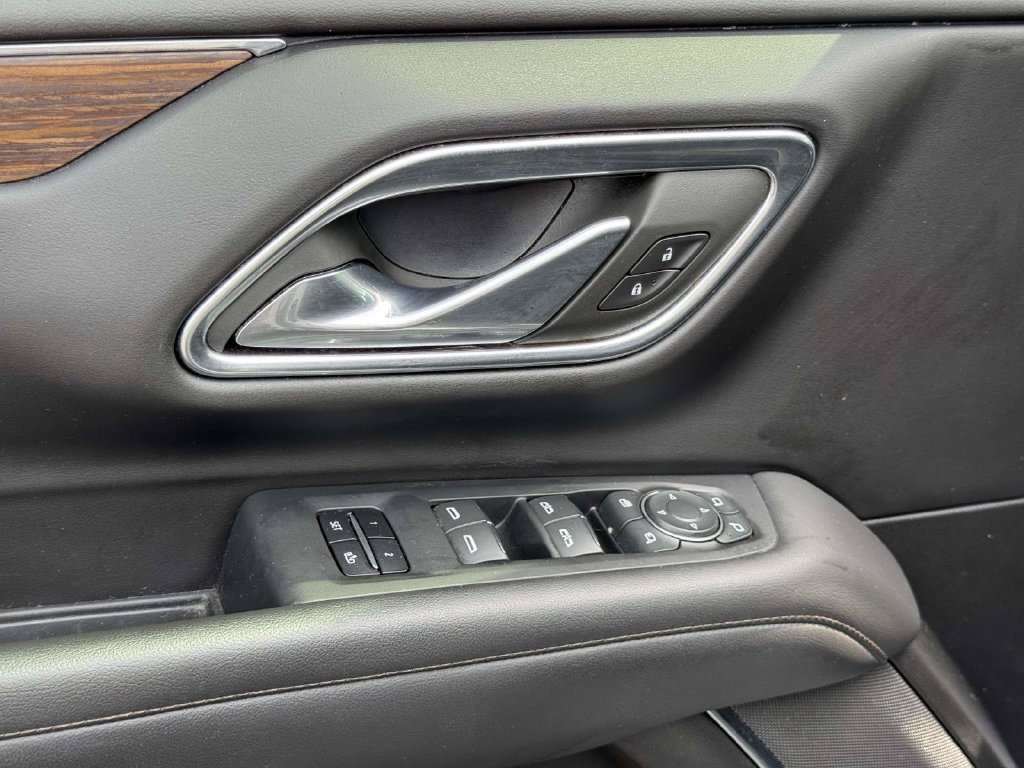 Used 2023 Beige Chevrolet High Country image 21