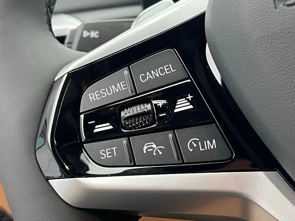 2026 BMW 3 Series 330i - Photo 19
