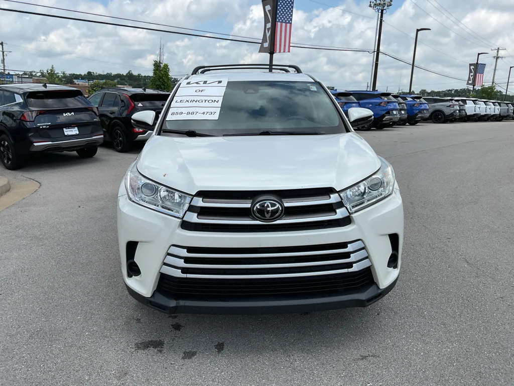 Used 2018 Blizzard Pearl Toyota LE image 3