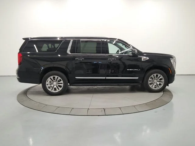 Used 2025 Black GMC Denali image 9