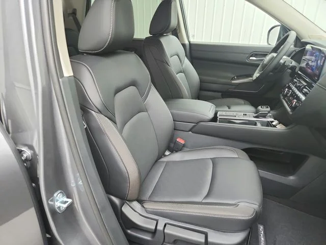 New 2026 Gray Nissan SL image 38