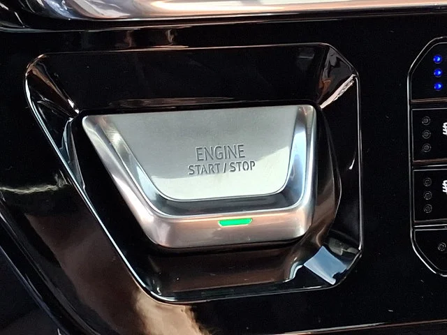 New 2026 Glacier White Tricoat GMC Denali Ultimate image 21