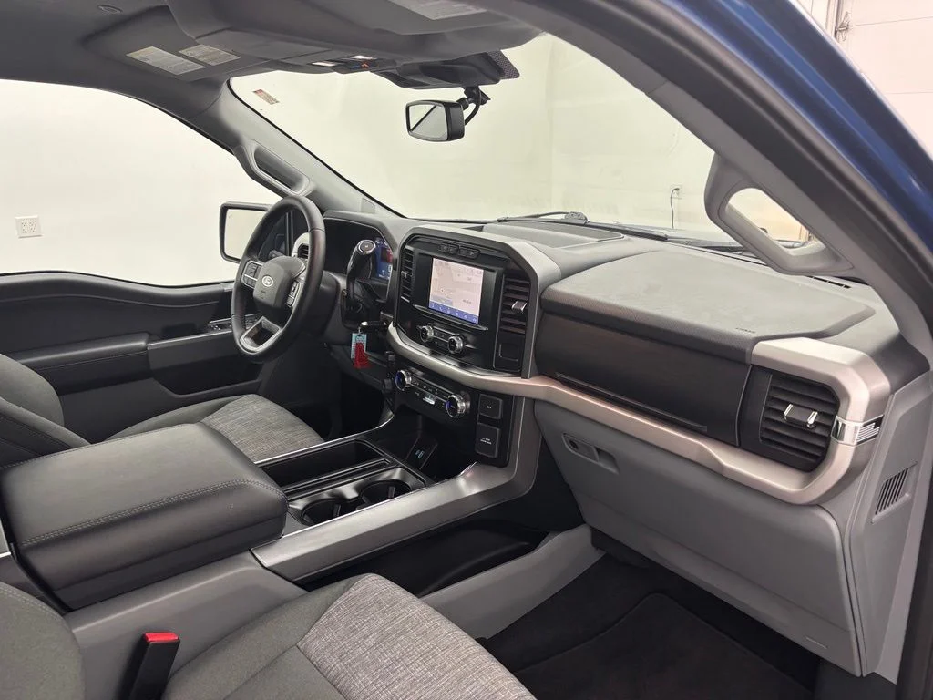 Used 2023 Blue Ford XLT image 30