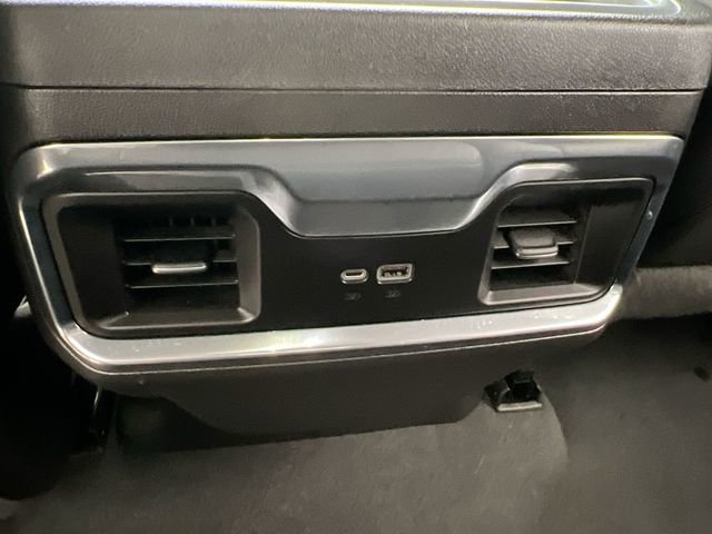 2023 GMC Sierra 1500 SLT - Photo 19