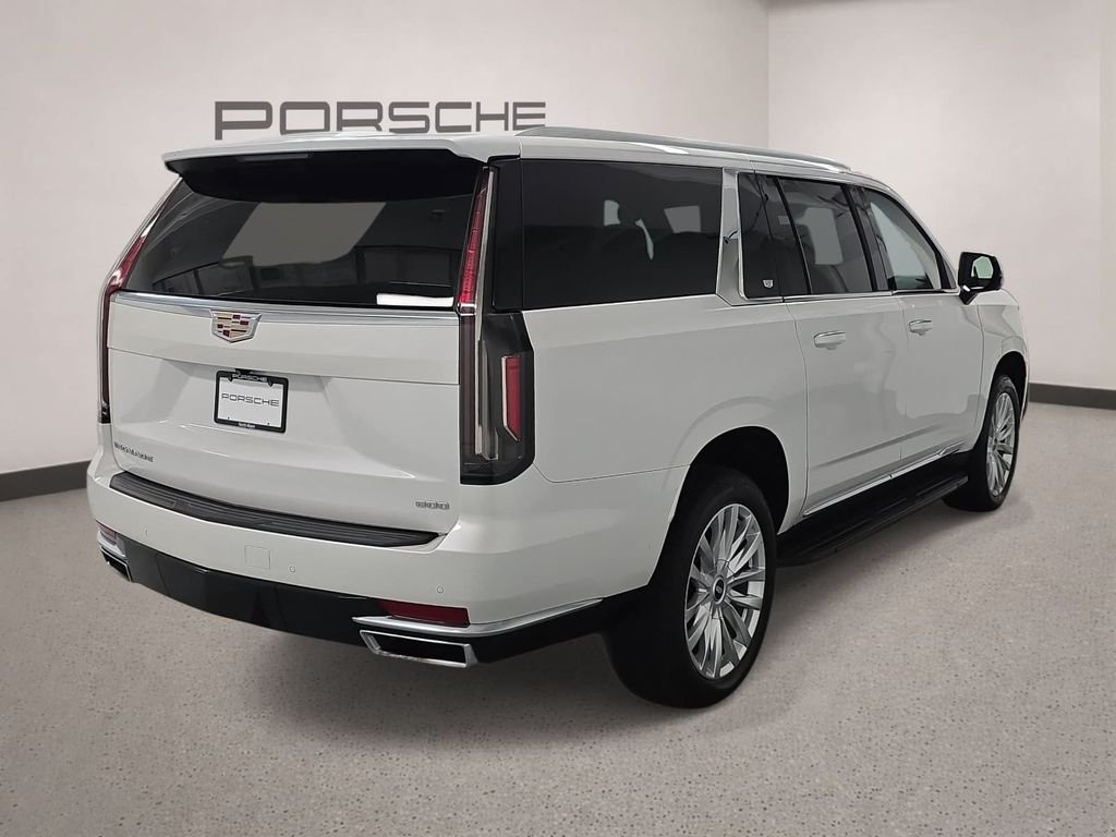 Used 2023 Crystal White Tricoat Cadillac Luxury image 7