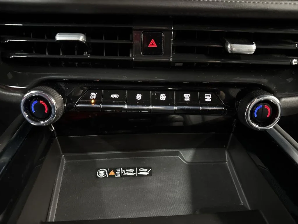 Used 2025 Black Chevrolet Z71 image 29