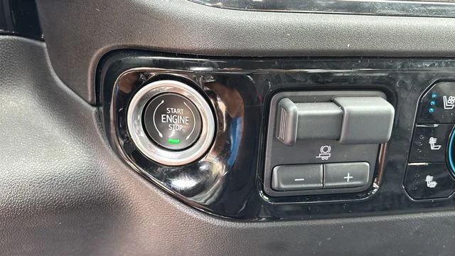 Used 2024 Gray Chevrolet ZR2 image 29
