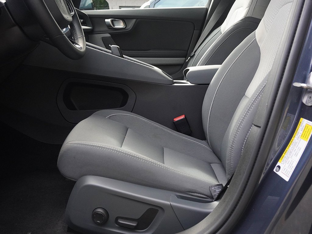 Used 2024 Blue Polestar Long Range Dual Motor image 24