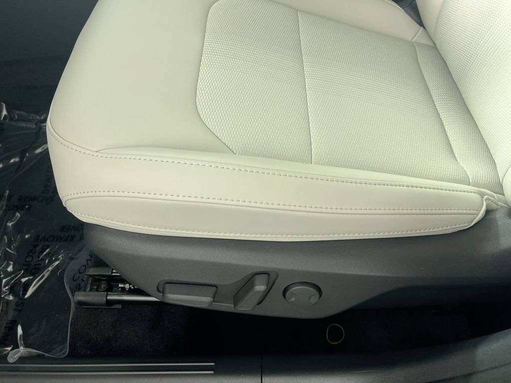 New 2026 Aurora Black Pearl Kia EX image 15