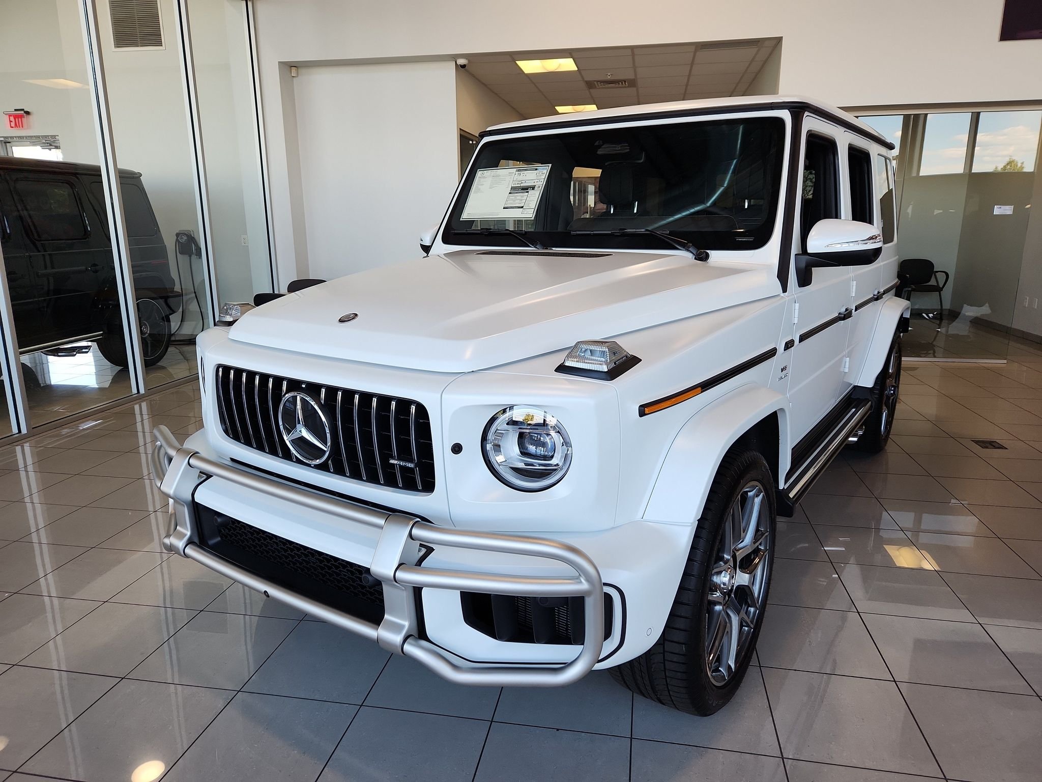 New 2027 MANUFAKTUR Moonlight White Magno Mercedes-Benz AMG® G 63 image 4