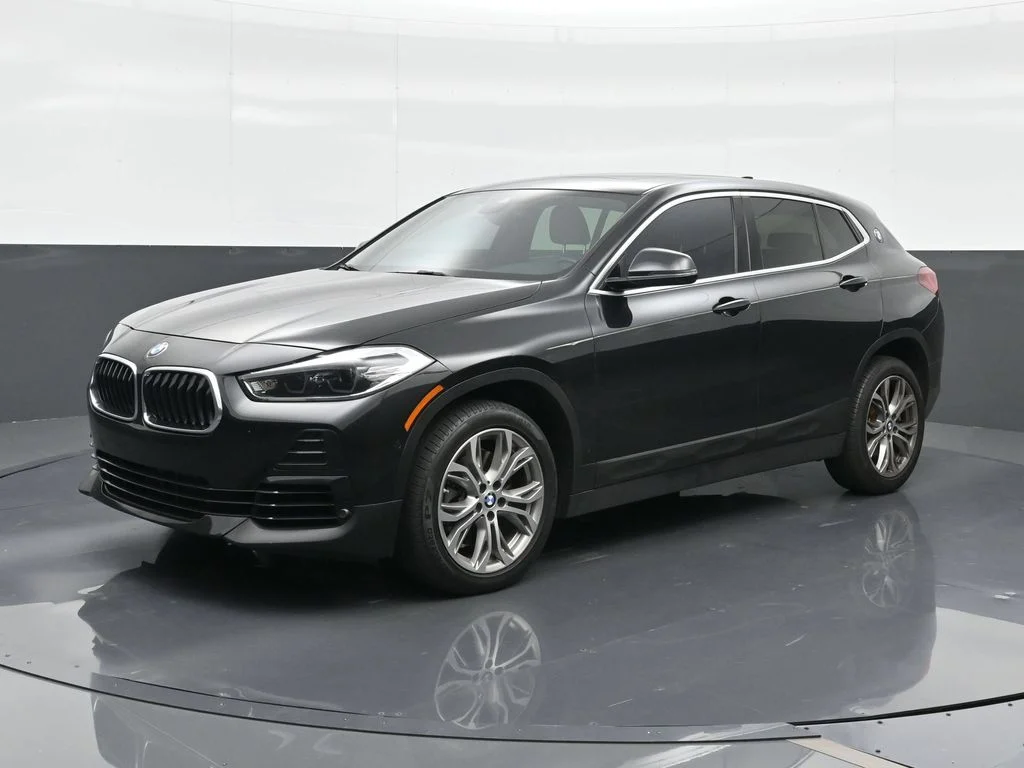 Used 2021 Black BMW xDrive28i image 1