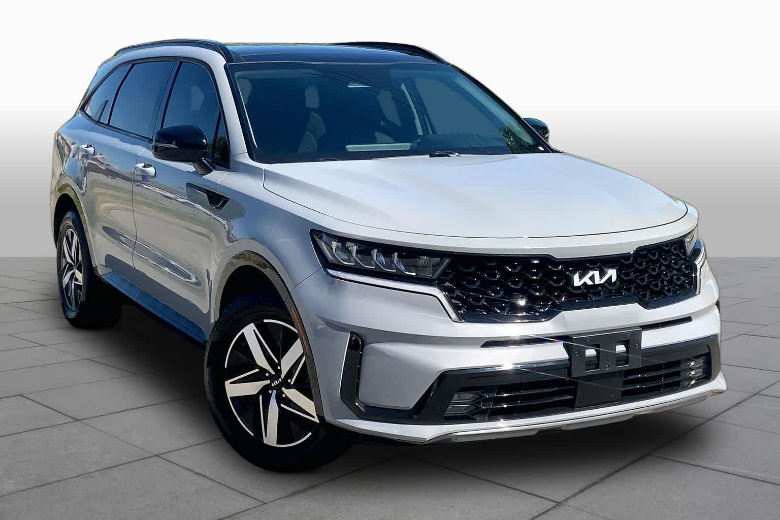 Pre-Owned 2023 Kia Sorento EX