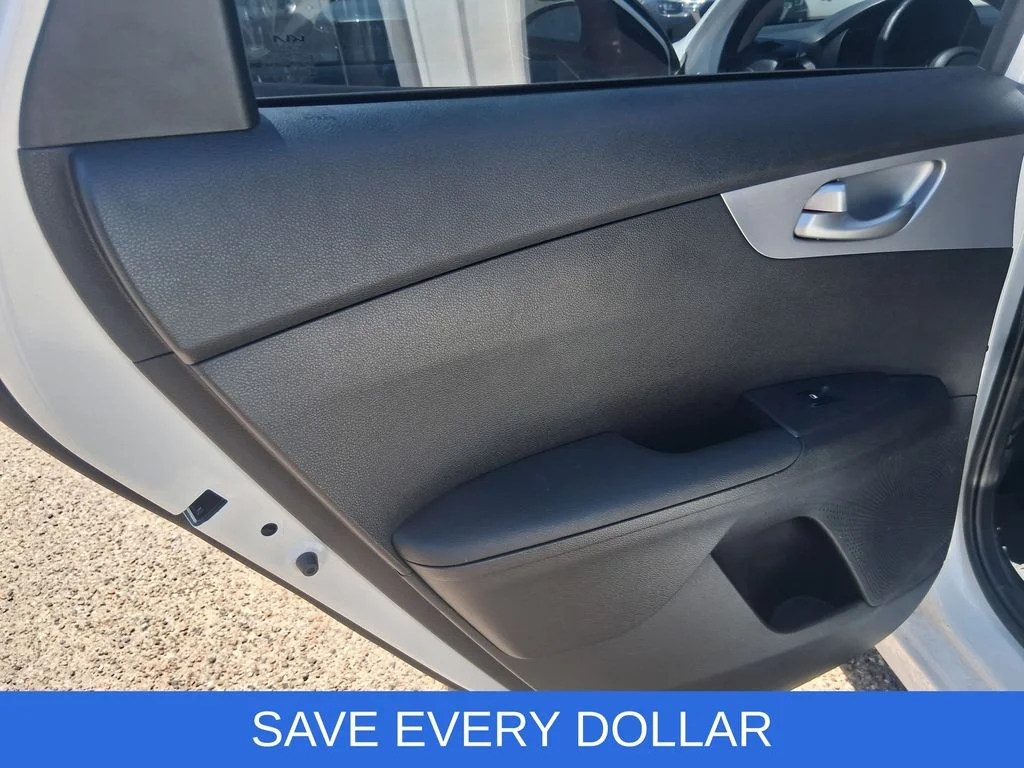 Used 2024 White Kia LXS image 13