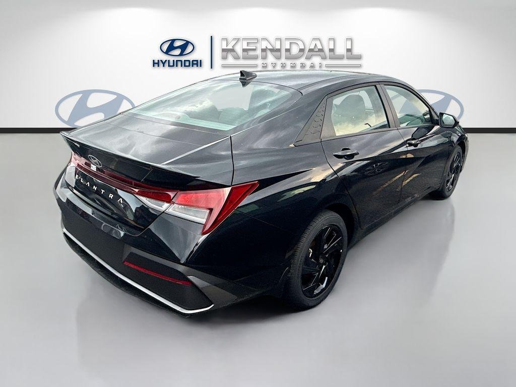 New 2026 Abyss Black Hyundai SEL Sport image 6