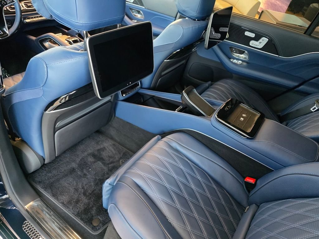 New 2026 Silver Mercedes-Benz Maybach GLS 600 image 12