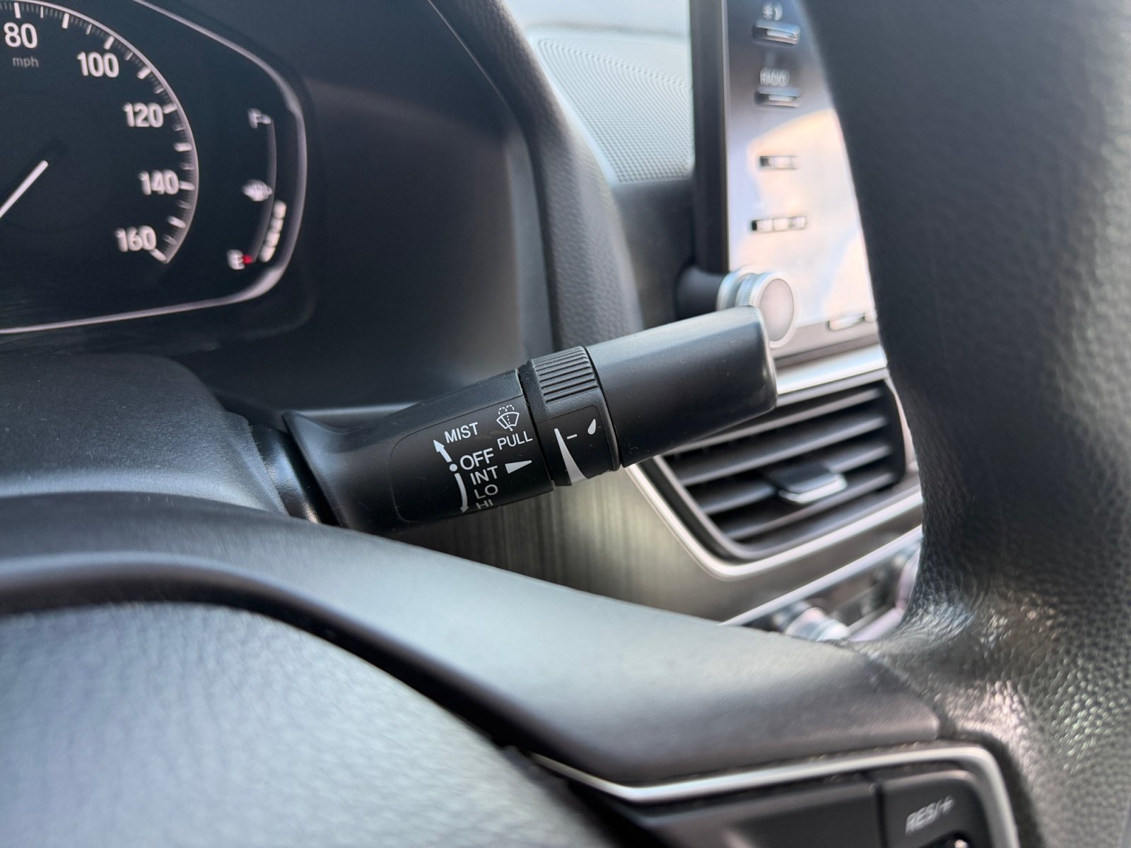 2018 Honda Accord LX - Photo 14