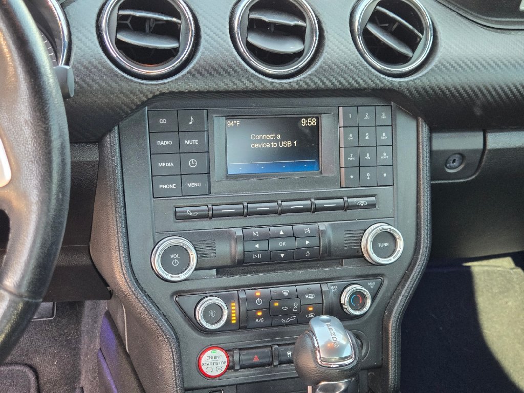 Used 2017 Blue Ford V6 image 21