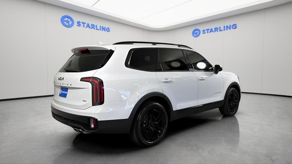 Used 2025 White Kia EX X-Line image 9