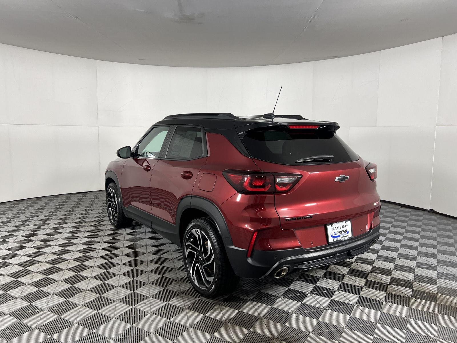 Used 2024 Crimson Metallic Chevrolet RS image 46