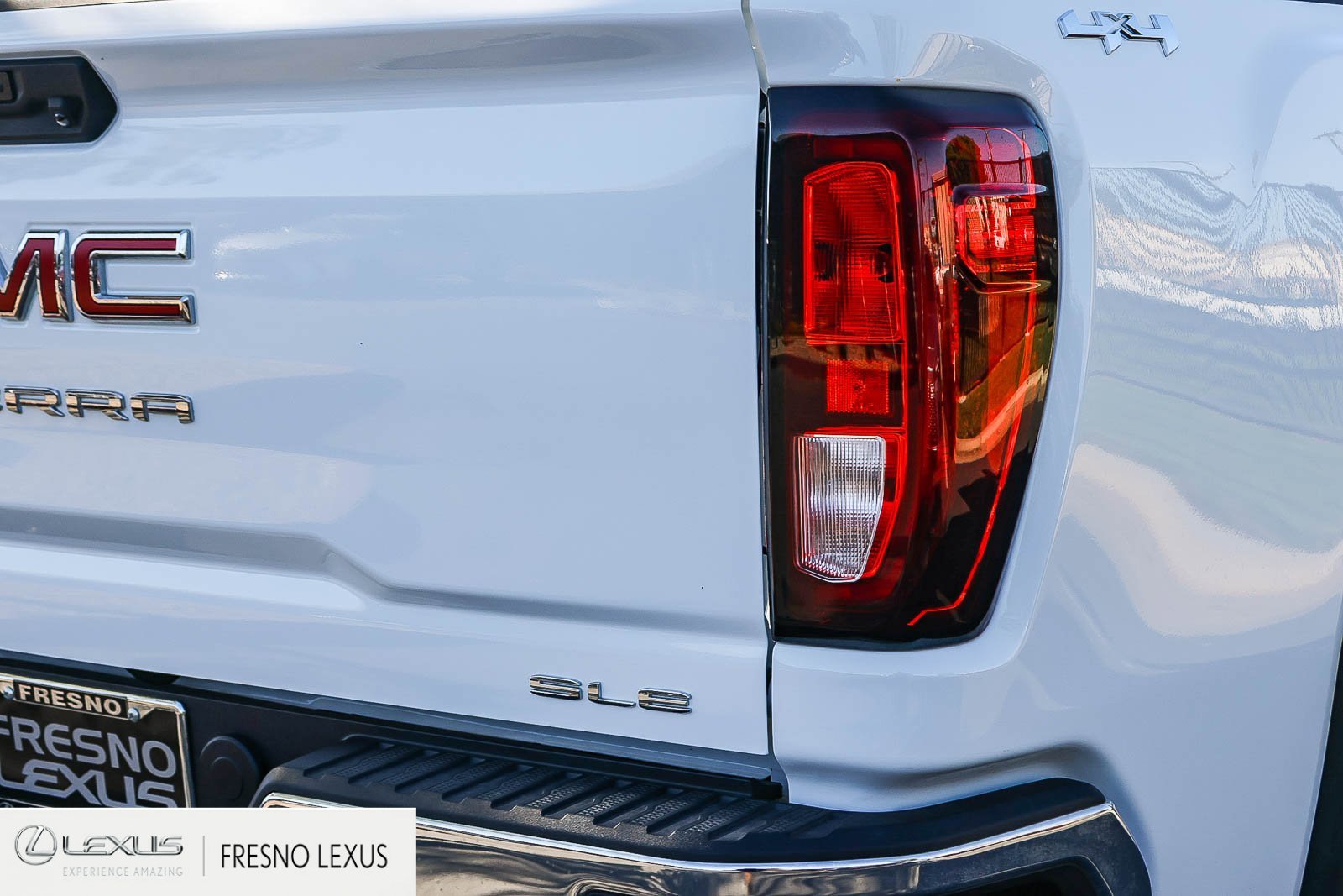2025 GMC Sierra 3500HD SLE - Photo 7