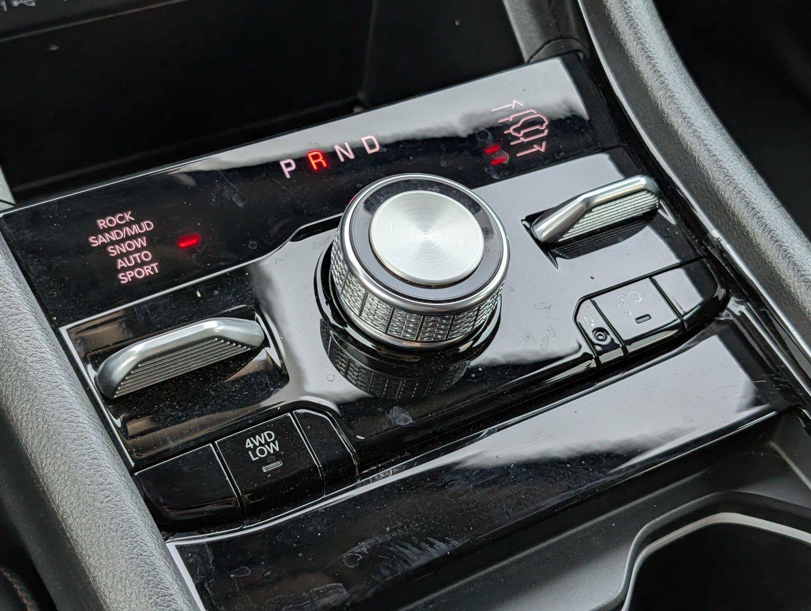 Used 2025 Diamond Black Crystal Pearlcoat Jeep Summit image 20