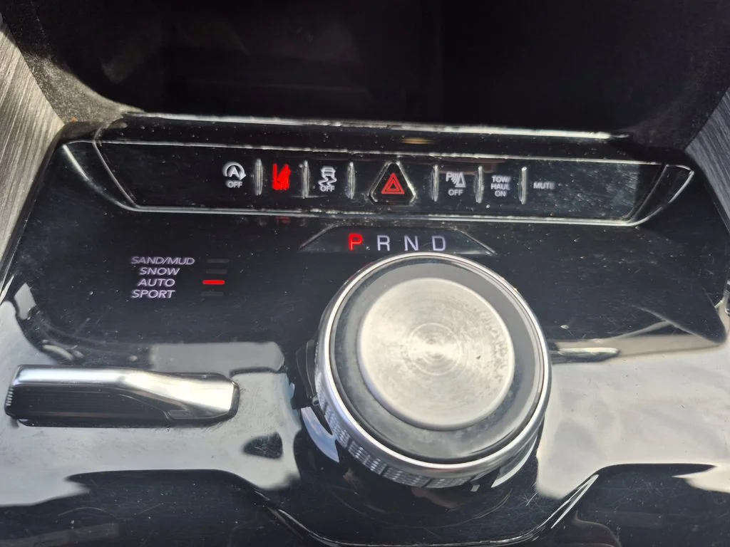 Used 2024 White Jeep Series II image 18