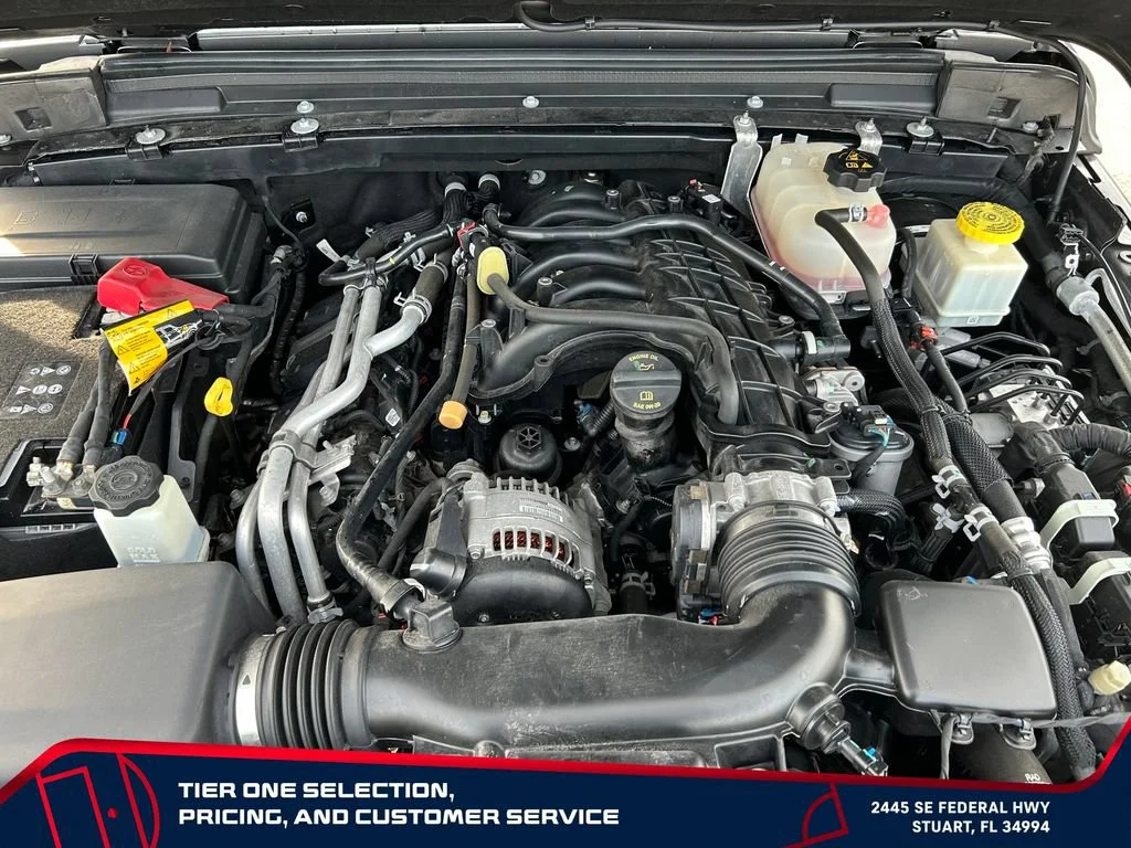 Used 2022 Gray Jeep Overland 4x4 image 30