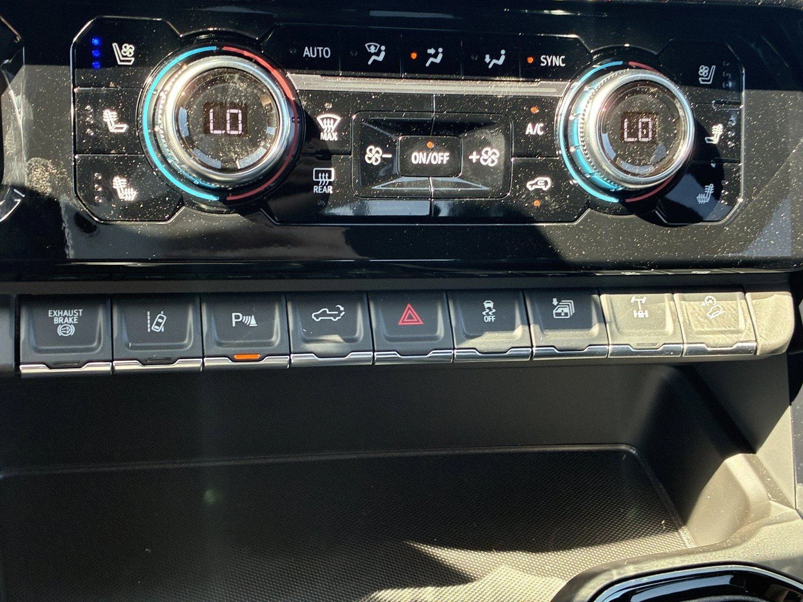 2026 GMC Sierra 2500HD AT4X - Photo 25