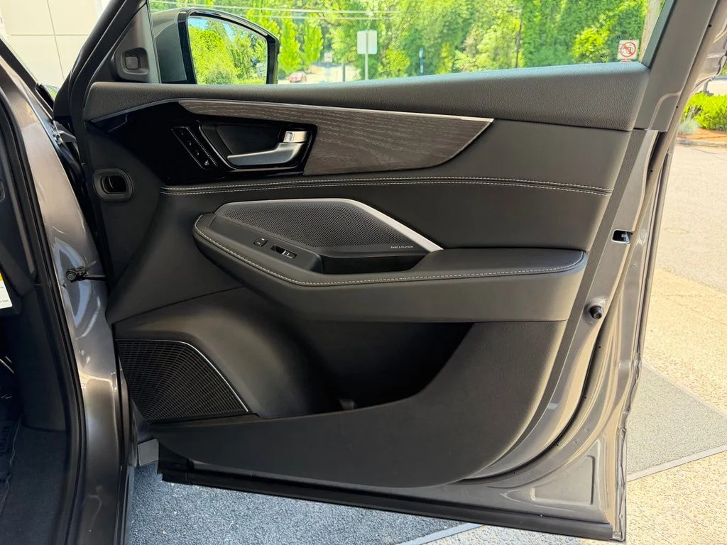 New 2026 Liquid Carbon Metallic Acura Advance Package image 31