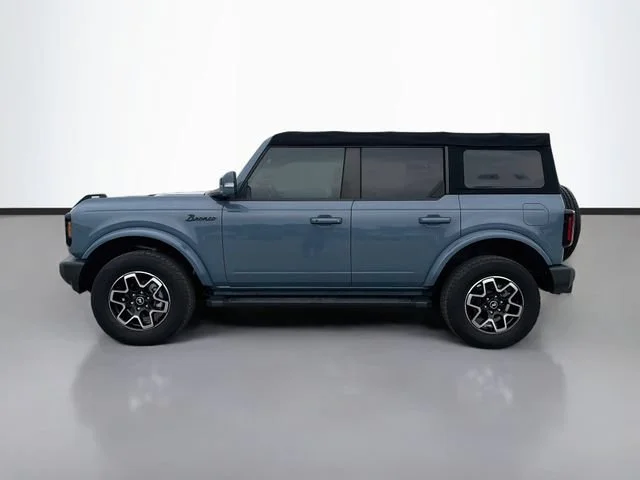 Used 2023 Azure Gray Metallic Tri-Coat Ford Outer Banks image 2
