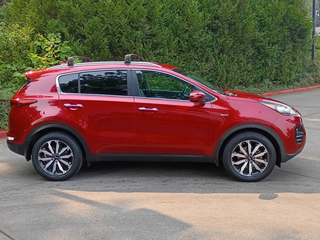 Used 2017 Hyper Red Kia EX image 3