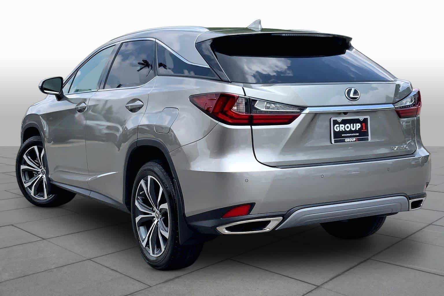 Used 2022 Atomic Silver Lexus  image 12