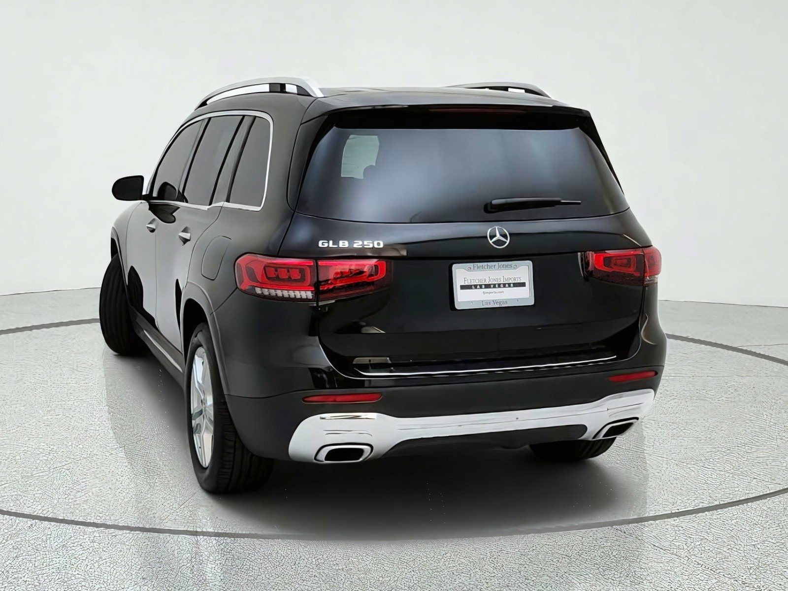 Used 2023 Night Black Mercedes-Benz GLB 250 image 11