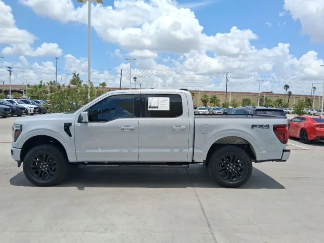 Used 2025 White Ford Lariat image 3