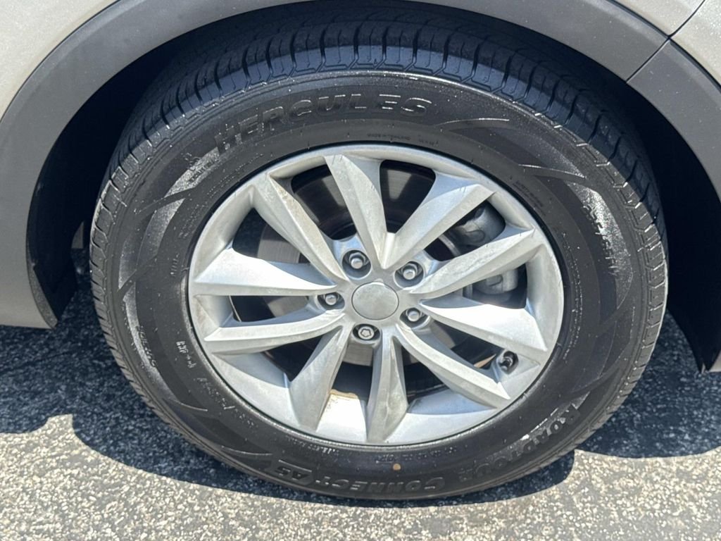 Used 2017 Titanium Silver Kia LX image 30