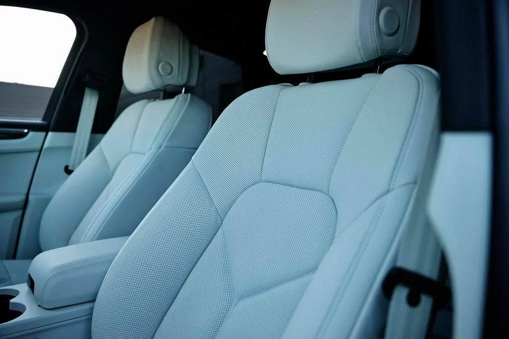 2026 Porsche Macan T - Photo 23