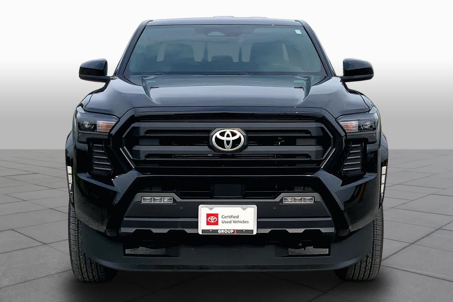 Used 2025 Black Toyota SR5 image 4