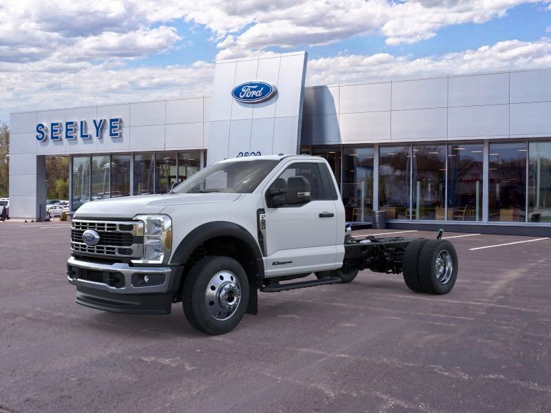 New 2026 White Ford XLT image 1