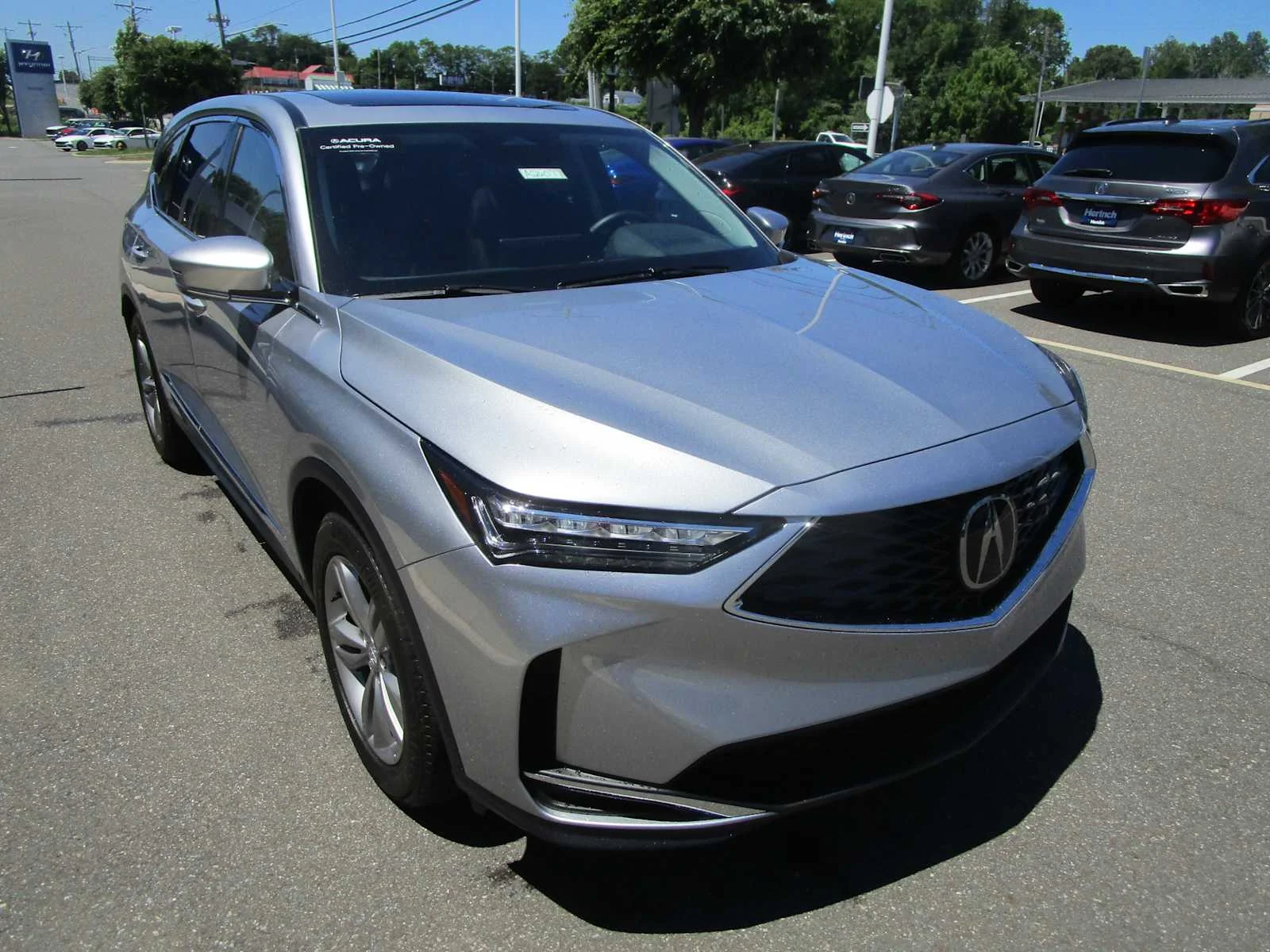 Certified Used 2026 Solar Silver Metallic Acura  image 4