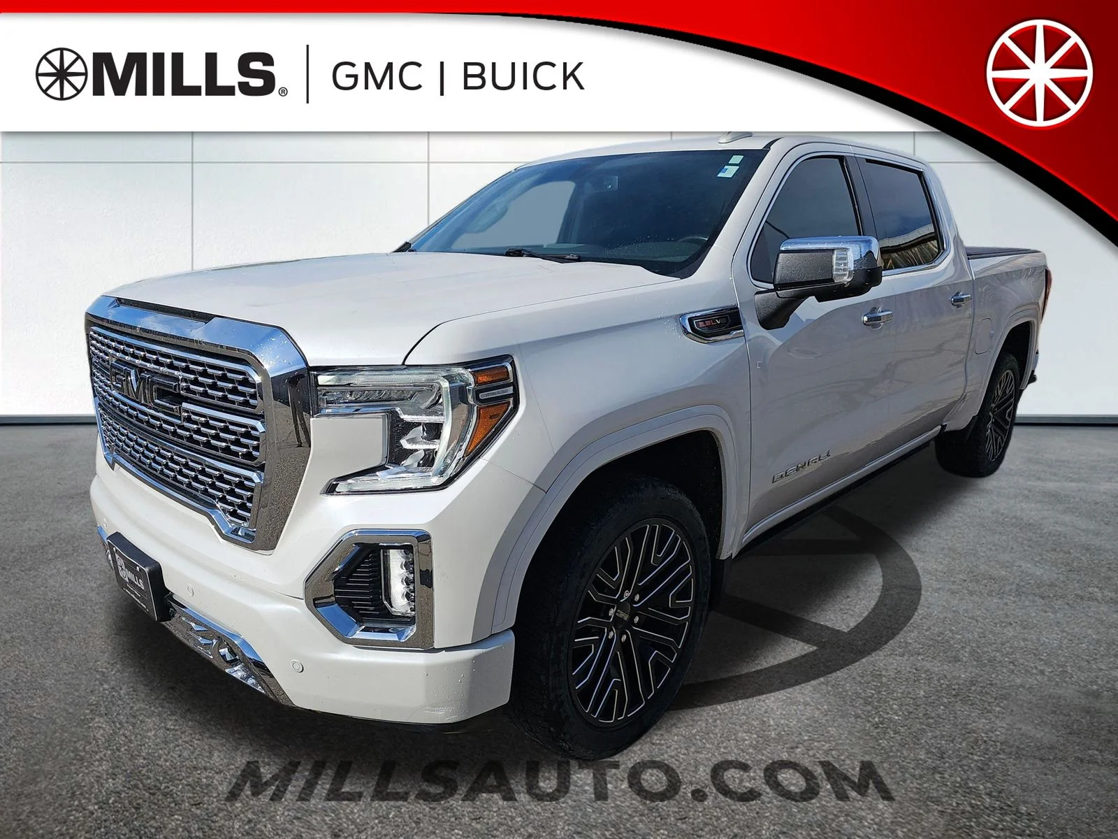 2022 GMC Sierra Denali 4WD Crew Cab Standard Box's photo