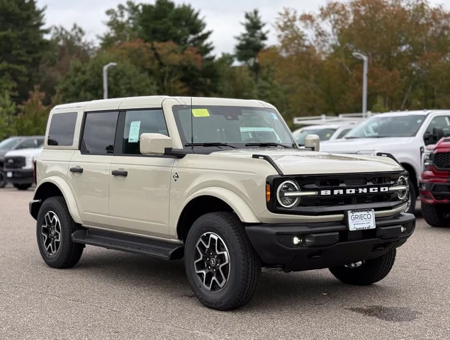 2026 Ford Bronco Outer Banks®