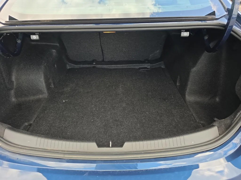 Used 2021 Blue Chevrolet LT image 24
