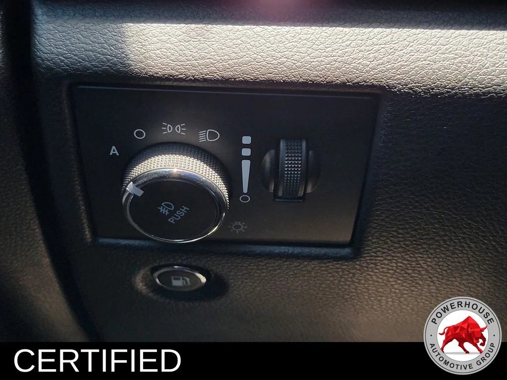 Used 2021 Red Jeep Limited image 30