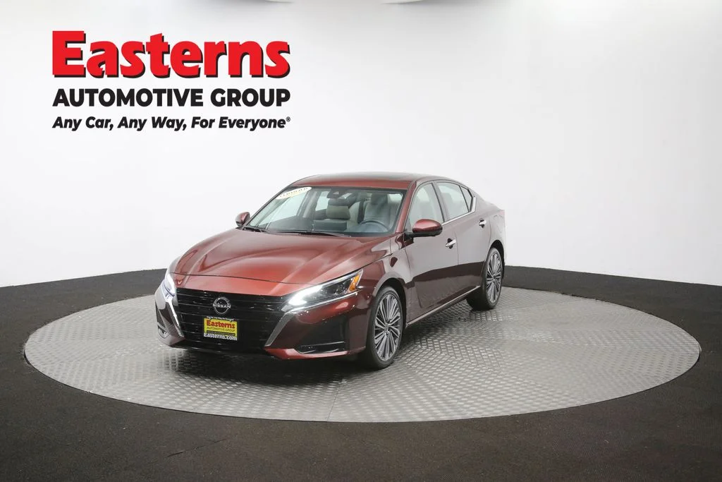 Used 2024 Red Nissan 2.5 SL image 58