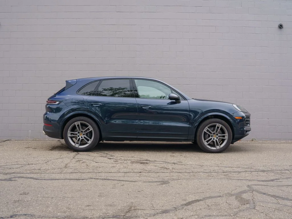 Used 2024 Blue Porsche Base image 8