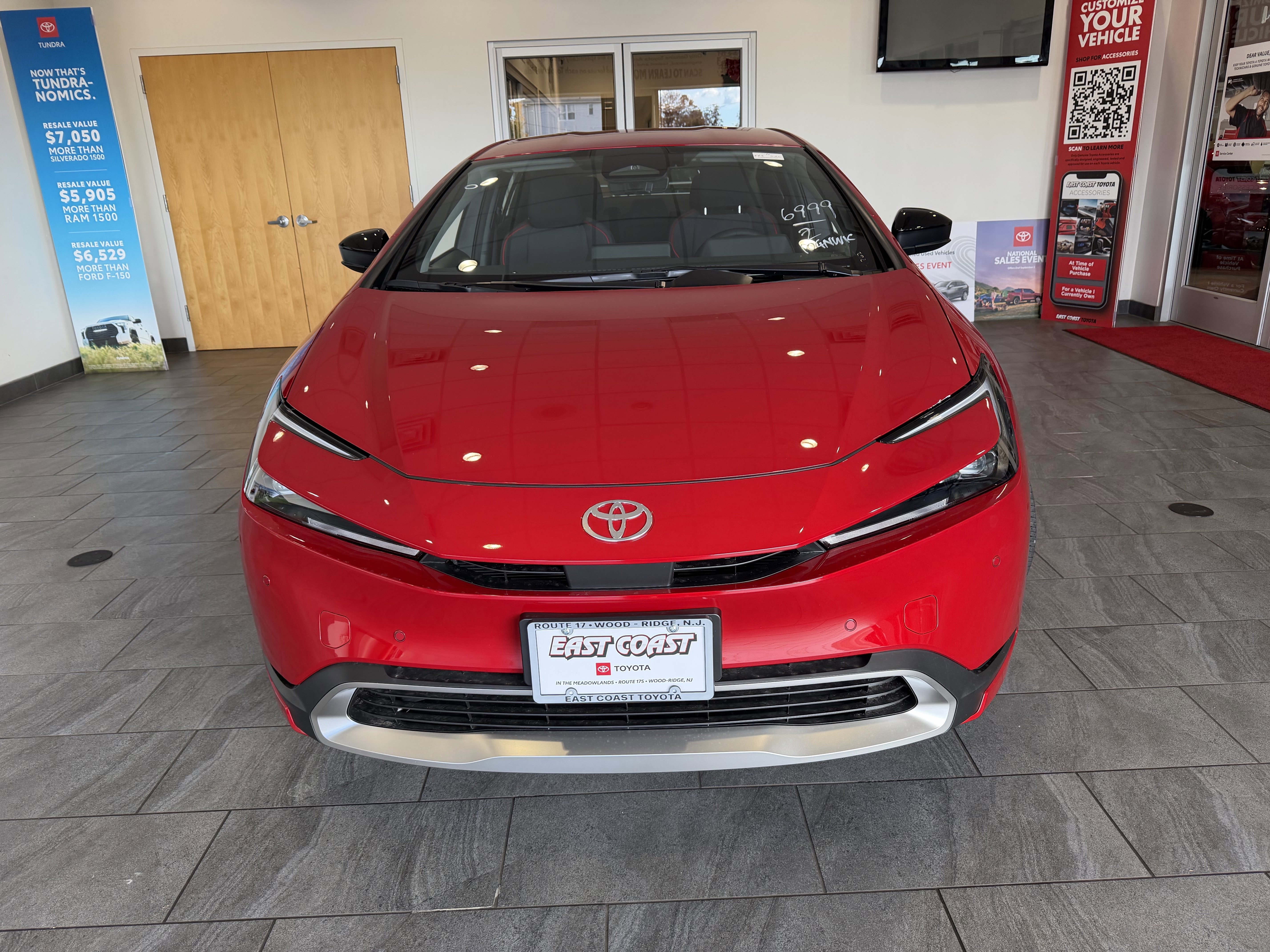 New 2026 Supersonic Red <sup>1</sup> Toyota  SE image 2