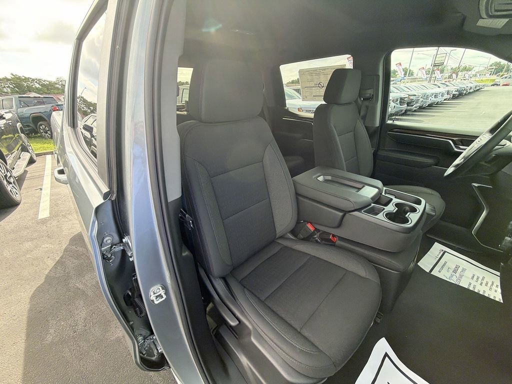 New 2026 Sterling Gray Metallic Chevrolet LT (2FL) image 30