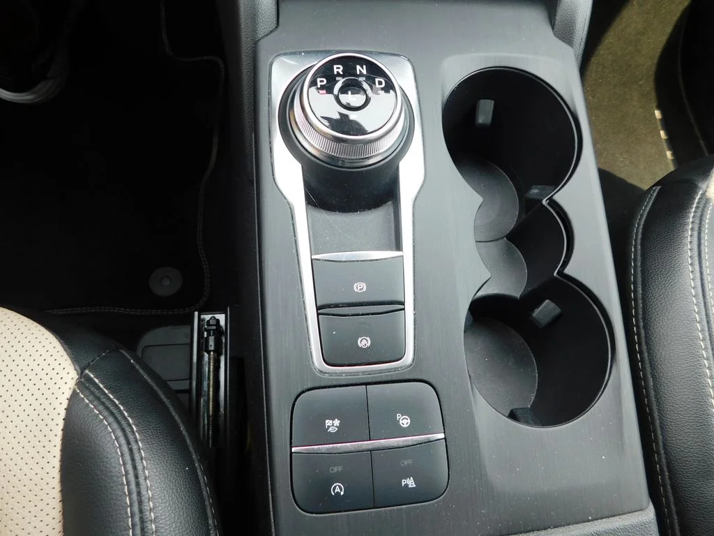 Used 2022 Black Ford Titanium image 35